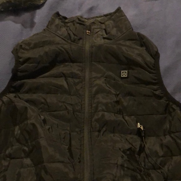 Battery Operated Heated Vest - Picture 2 of 10